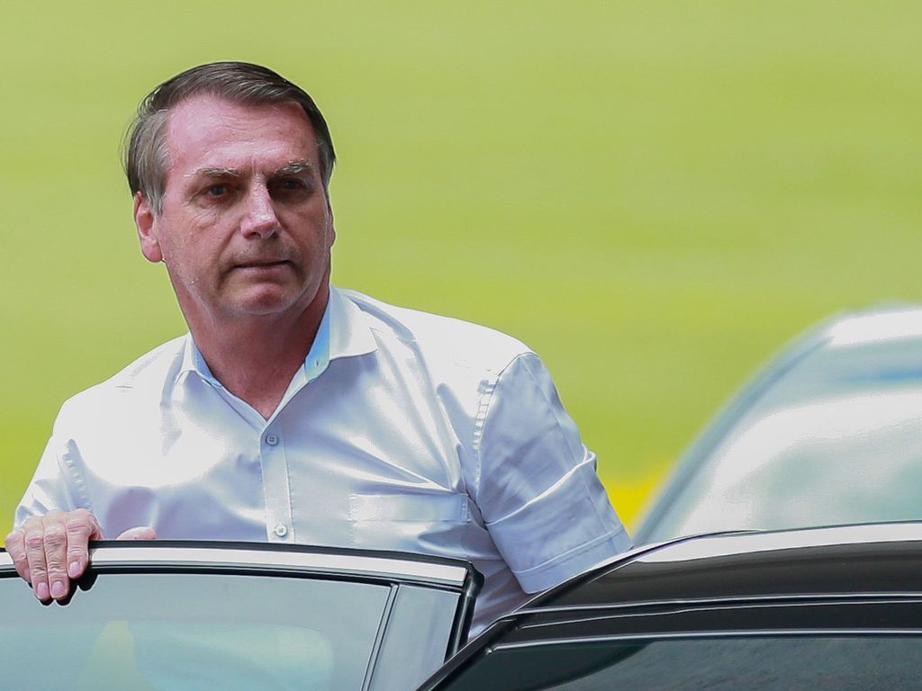 Bolsonaro busca apoio no Centrão. O que deu errado na tática do governo em buscar apoio em blocos parlamentares.