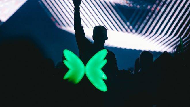 O clube catarinense cinco vezes eleito como Melhor do Mundo pela revista inglesa DJ Mag realiza live streaming de música eletrônica neste fim de semana.