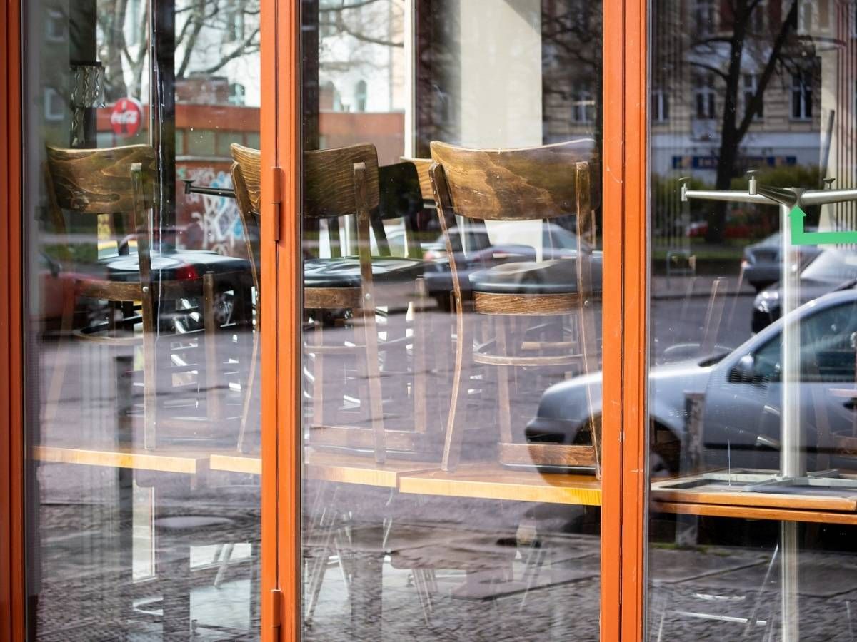 Profissionais afirmam que medidas anunciadas até agora não são suficientes para salvar o setor dos impactos do coronavírus.