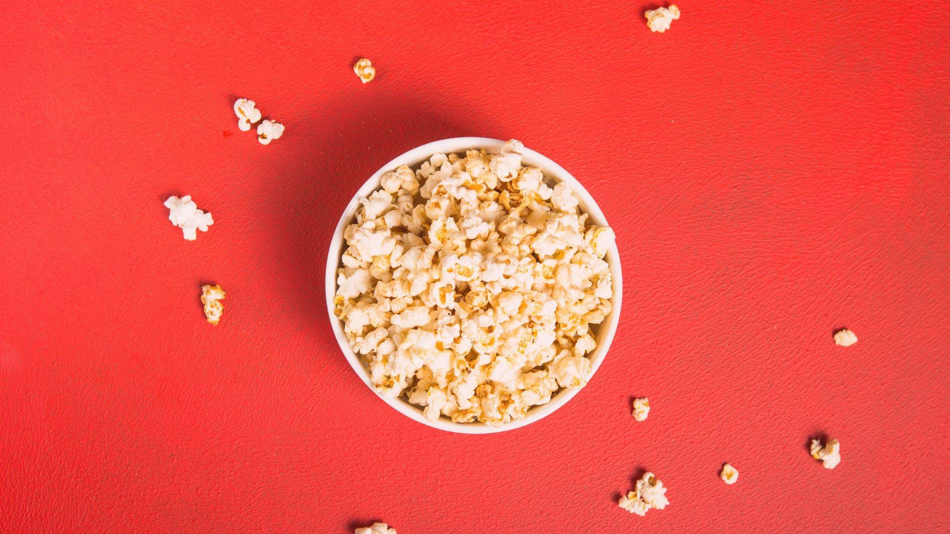 Pode não parecer, mas alguns alimentos, como a pipoca, podem ter até mais benefícios à saúde do que malefícios &#8211; desde que consumidos da maneira mais adequada