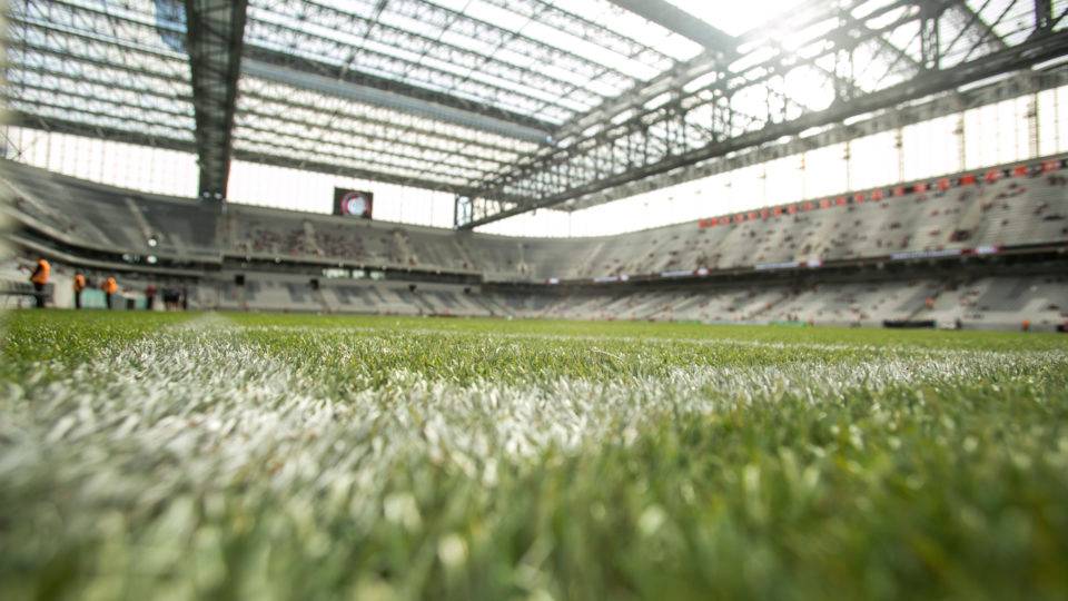 Athletico acusa hackers de publicar plano de sócios falso no site do clube Atlético PR X Paraná – 02-04-2017 – Campeonato Paranaense 2017. Jogo: Atlético PR 1 X 0 Paraná. O Atlético venceu o Paraná por 1 a 0, na tarde deste domingo, e abriu vantagem para o jogo da volta das quartas de final do Paranaense. O gol foi marcado por Eduardo da Silva (camisa 22). Na foto, gramado da Arena da Baixada.