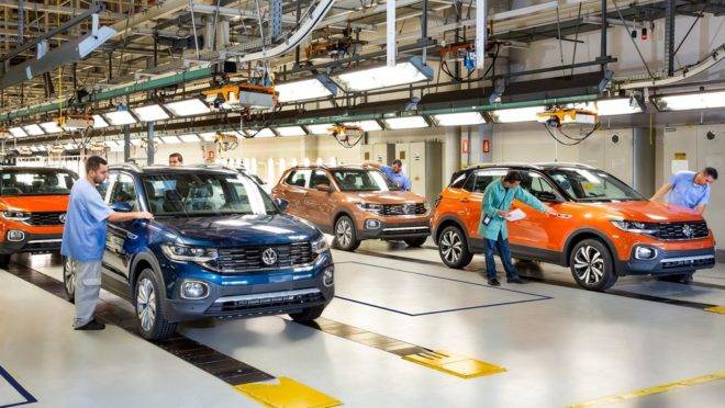 Fábrica da Volkswagen: montadora alemã retoma as atividades na semana que vem.