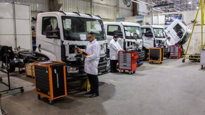 O caminhão elétrico da montadora já está sendo testado, em parceria com a Ambev.