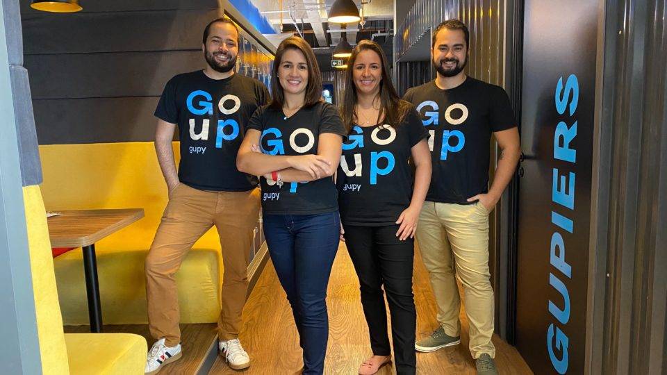 Em meio à crise, startup de RH Gupy levanta R$ 40 milhões Fundadores da Gupy.