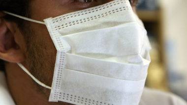 Quem desrespeitar o uso obrigatório de máscaras em público ficará sujeito a multa.