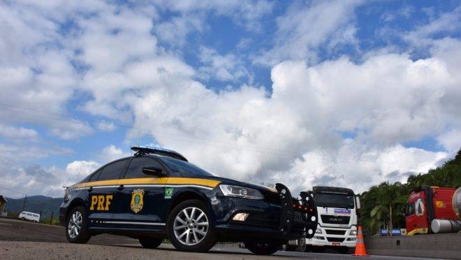 Carro da Policia Rodoviária Federal.