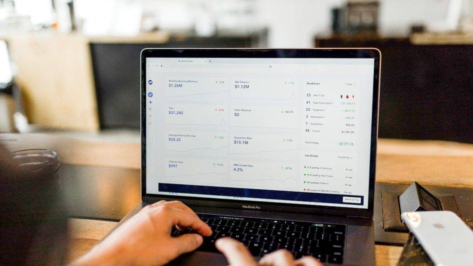 Ranking aponta os 10 e-commerce mais acessados no Brasil durante a pandemia Ranking aponta os 10 e-commerce mais acessados no Brasil durante a pandemia