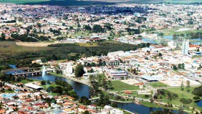 Castro tem cerca de 67 mil habitantes e fica na região central do Paraná