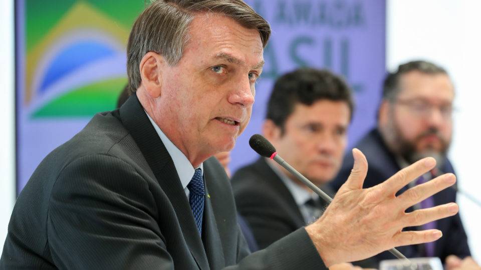 Reunião do presidente Jair Bolsonaro com ministros em 22 de abril de 2020. Segundo o ex-ministro Sergio Moro, vídeo do encontro teria provas de que presidente tentou interferir na Polícia Federal.
