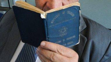 Carteira de trabalho. Emprego formal. Trabalhador idoso. Aposentadoria. Aposentado. INSS.