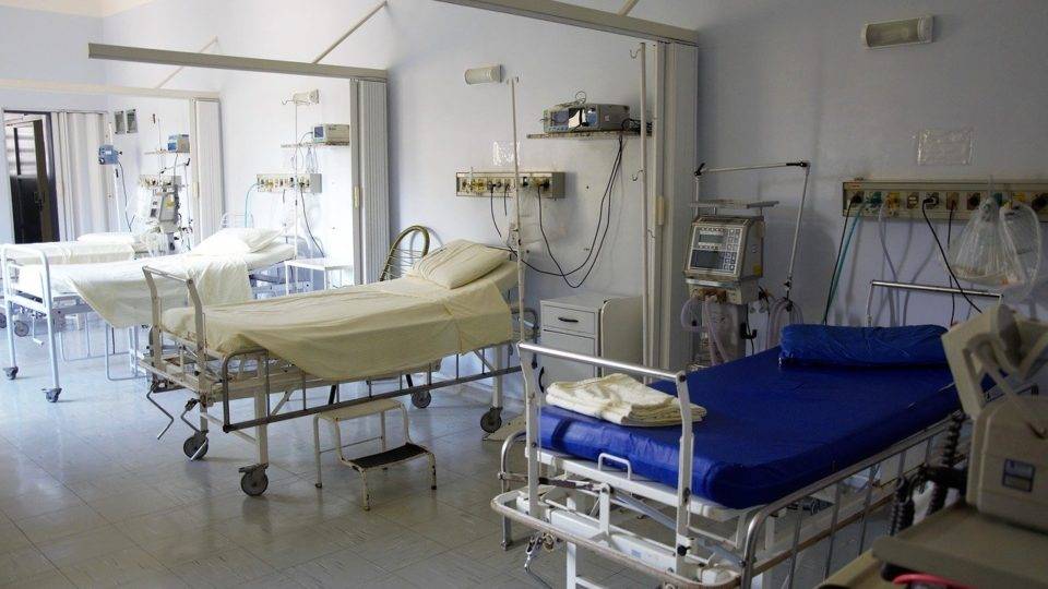 Mortes por síndromes respiratórias não especificadas disparam no Paraná Casos e óbitos por SRAG aumentaram, em parte, por causa dos processos adotados para identificação da Covid-19.