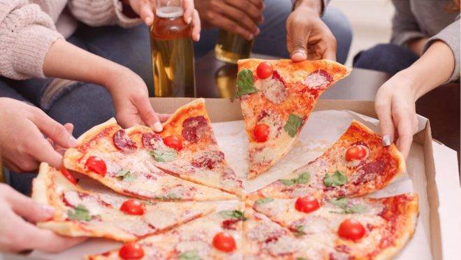 Se a pizza faz parte da rotina alimentar, há como fazer escolhas mais saudáveis no delivery.