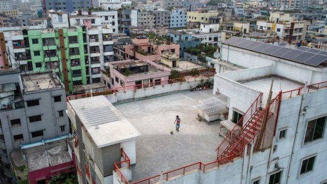 Prédios em Daca, capital do Bangladesh, 23 de março de 2020