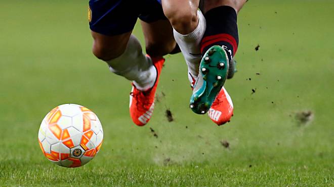 A politização do coronavírus atrapalha o país e também o retorno do futebol
