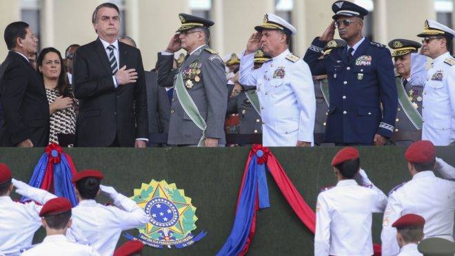 Recente paz do governo Bolsonaro com o STF sofreu um abalo com as declarações de Gilmar Mendes que causaram incômodo aos militares.