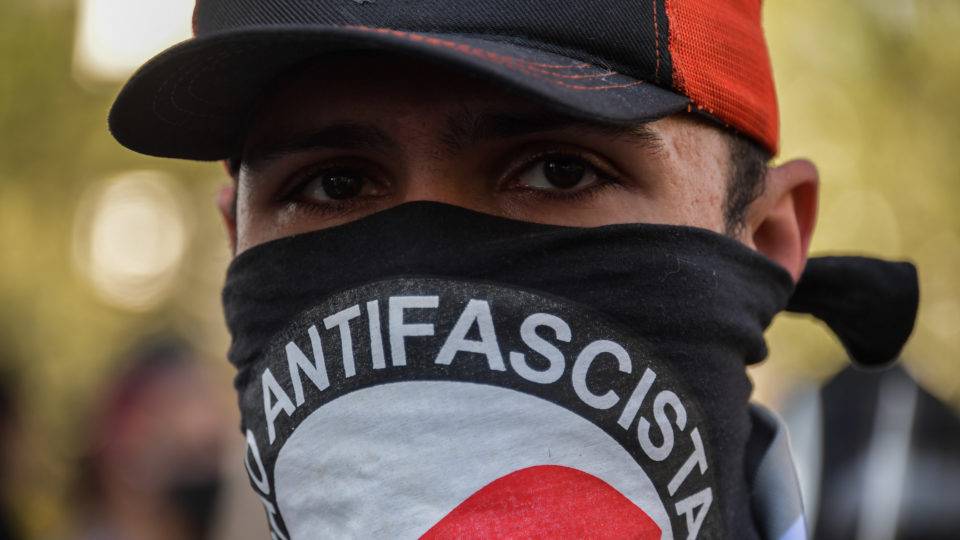 Cinco textos para entender o fascismo e os antifa atifa