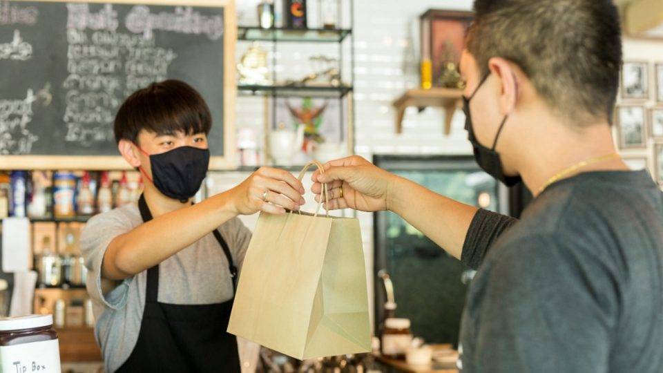 Ajuda pequenos varejistas