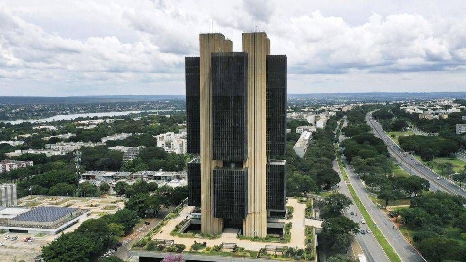 Novo sistema de pagamentos instantâneos permitirá saque em lojas, diz BC Sede do Banco Central, em Brasília