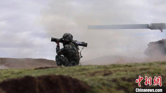 exercício militar china tibet