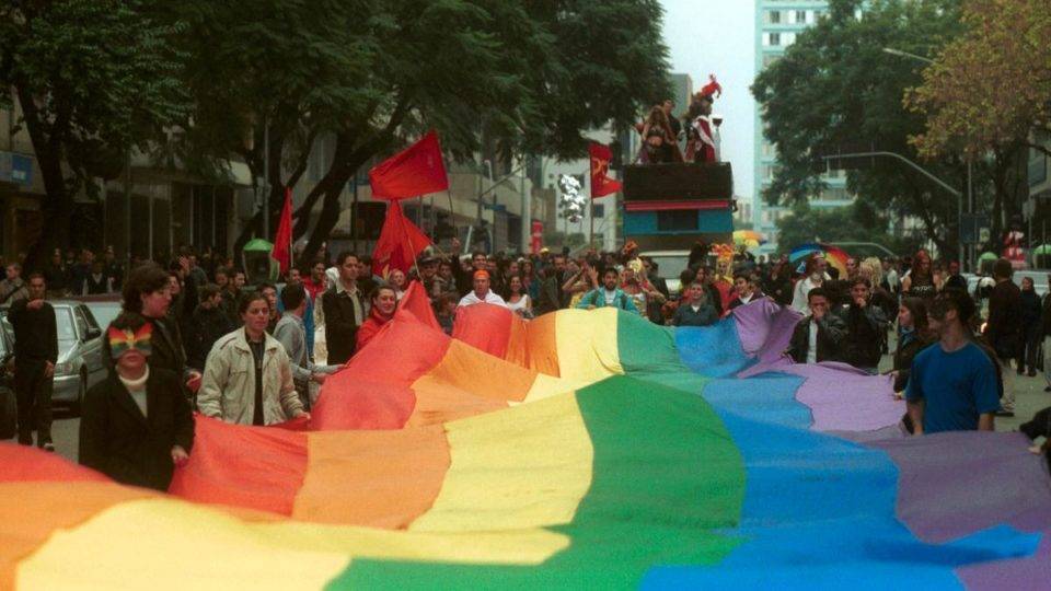 Parada do Orgulho Gay de 2001 em Curitiba | Pedro Serapio/Gazeta do Povo