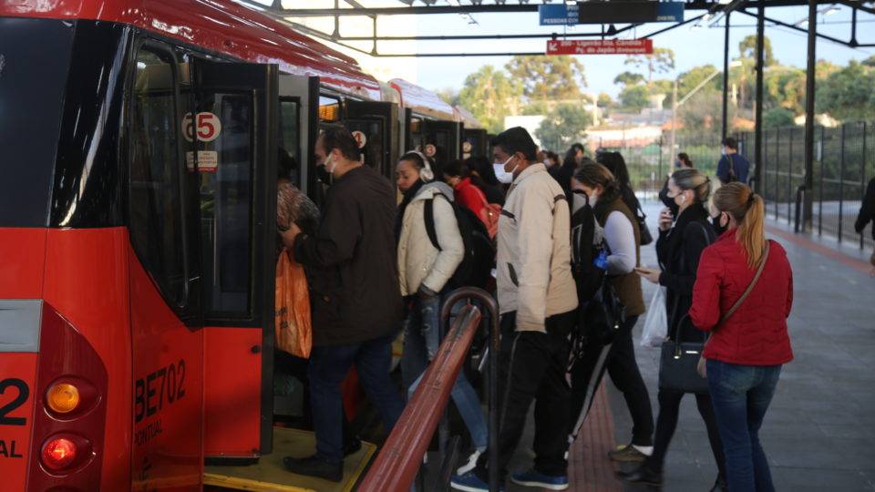 Toda vida importa ônibus curitiba