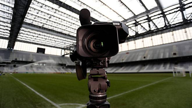 MP assinada por Bolsonaro tem impactos profundos no mercado de televisão e futebol do país