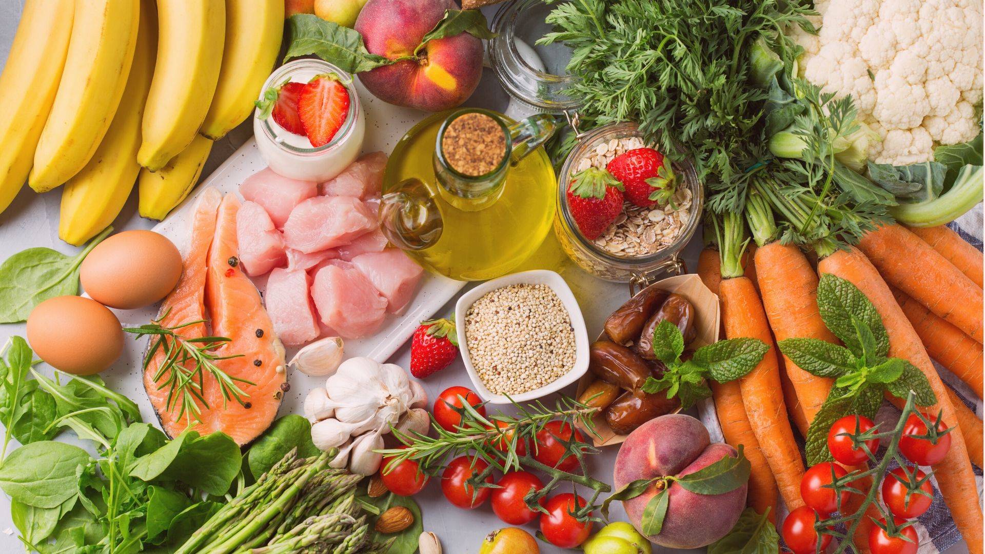 Menos carne vermelha e mais ervas no lugar de sal levam a dieta mediterrânea a prevenir pedras nos rins.