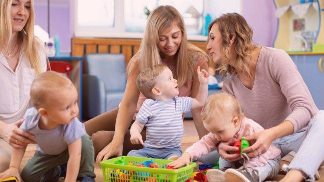 Dar exemplos e mostrar tranquilidade e segurança durante o diálogo é importante para evitar conflitos com familiares e amigos
