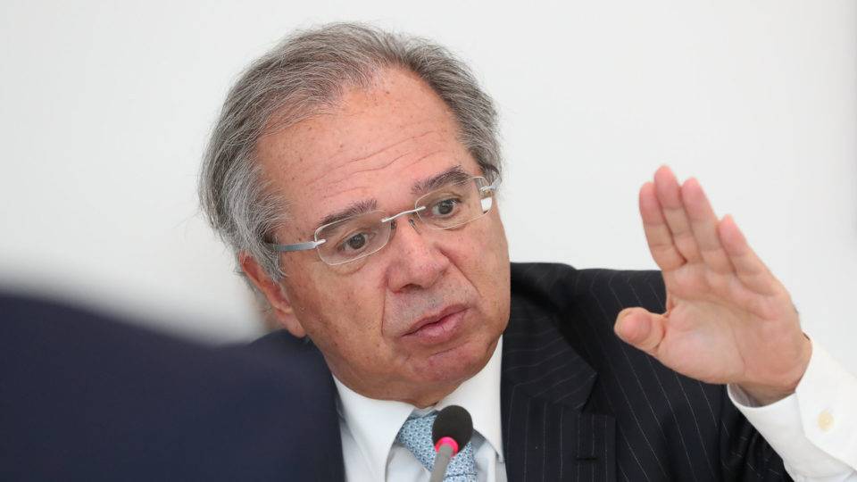 Guedes quer desonerar apenas diesel e governo descarta fundo de estabilização O ministro da Economia, Paulo Guedes: pacto federativo é a nova prioridade do governo.