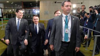 Congresso vive dilema na análise de vetos ao BPC e ao auxílio emergencial Congresso vive dilema na análise de vetos ao BPC e ao auxílio emergencial