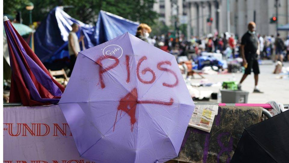 Governo dos EUA vai classificar Nova York como uma “jurisdição anarquista” nova york polícia protestos