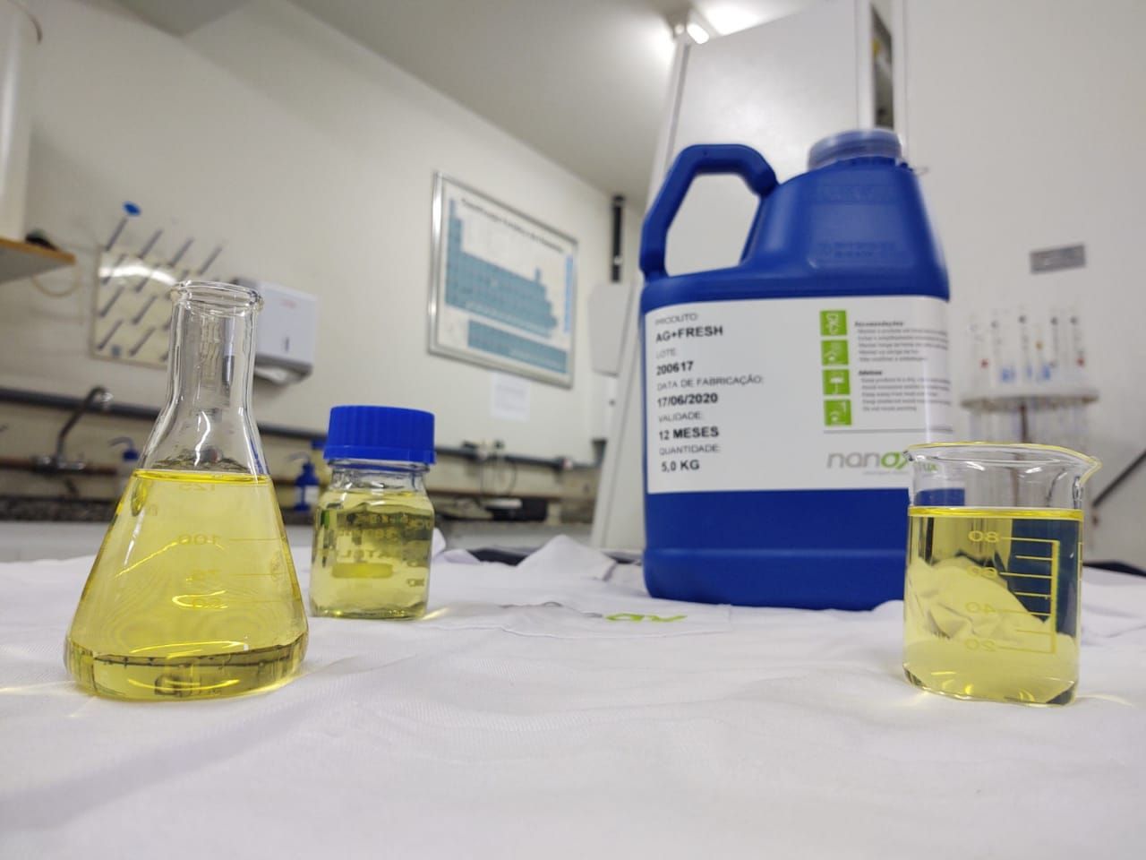 A solução é adicionada aos tecidos através de um processo de imersão. Foto: Divulgação/Nanox A solução é adicionada aos tecidos através de um processo de imersão. Foto: Divulgação/Nanox