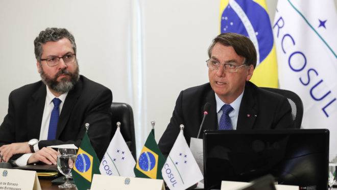 Na cúpula do Mercosul, Bolsonaro tenta desfazer má imagem ambiental do Brasil