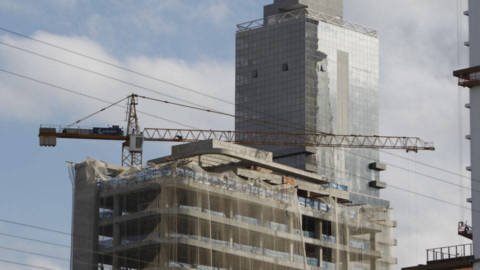 “Avalanche” de lançamentos e volta da confiança estão no horizonte do mercado imobiliário Foto: Antônio More/Arquivo/Gazeta do Povo