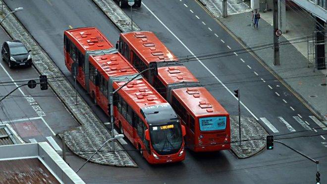 Empresas de ônibus relatam um prejuízo acumulado de R$ 3,7 bilhões até 30 de junho, de acordo com a Associação Nacional das Empresas de Transportes Urbanos.