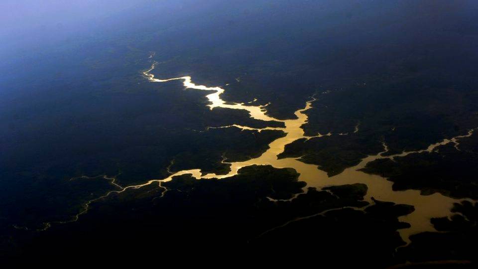Fotos da NASA e ex-ministro de Dilma e Lula desmentem que Amazônia esteja ameaçada Vista aérea da Amazônia