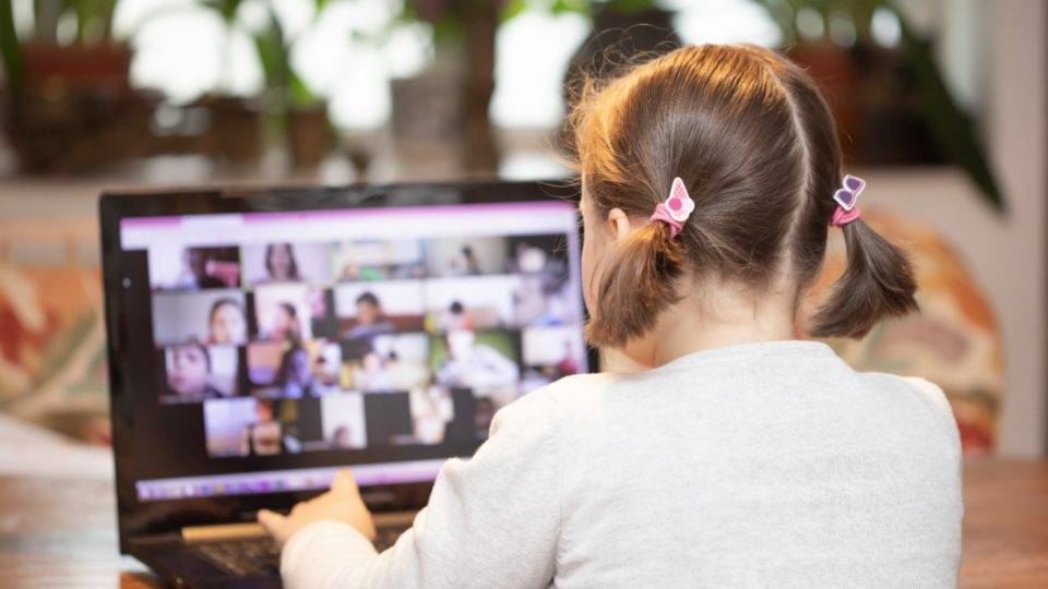 Os desafios dos alunos com deficiência para acompanhar as aulas remotas durante a pandemia Imagem ilustrativa.