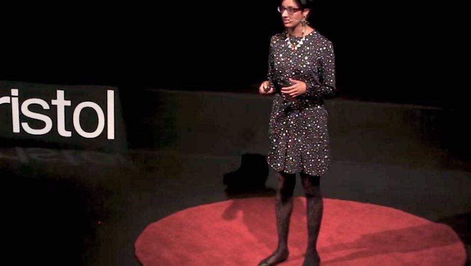 Zion Lights durante palestra no TedTalks