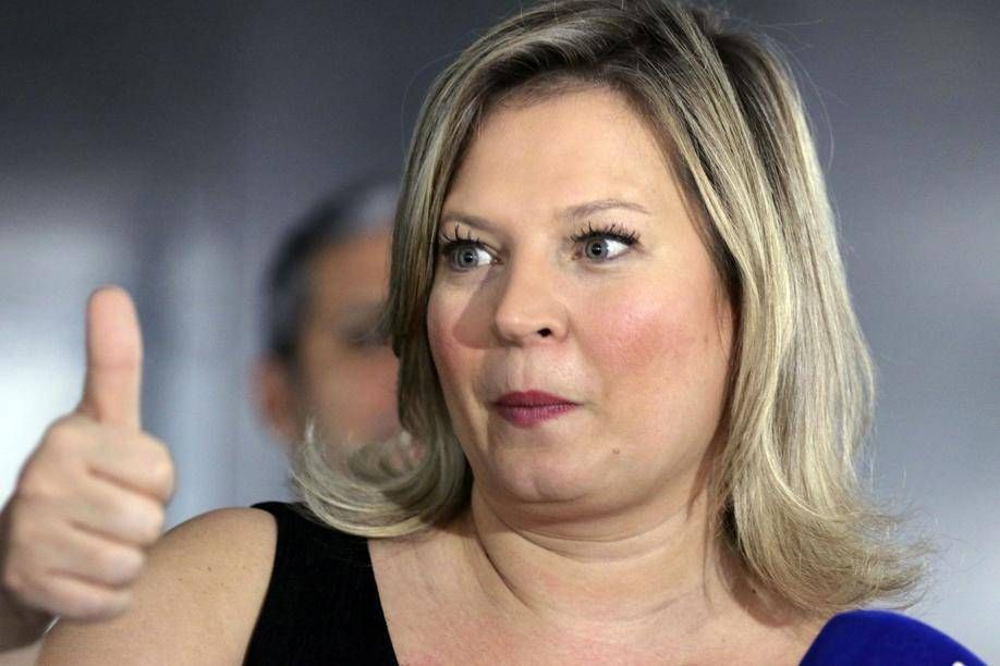 Joice Hasselmann: canal no YouYube