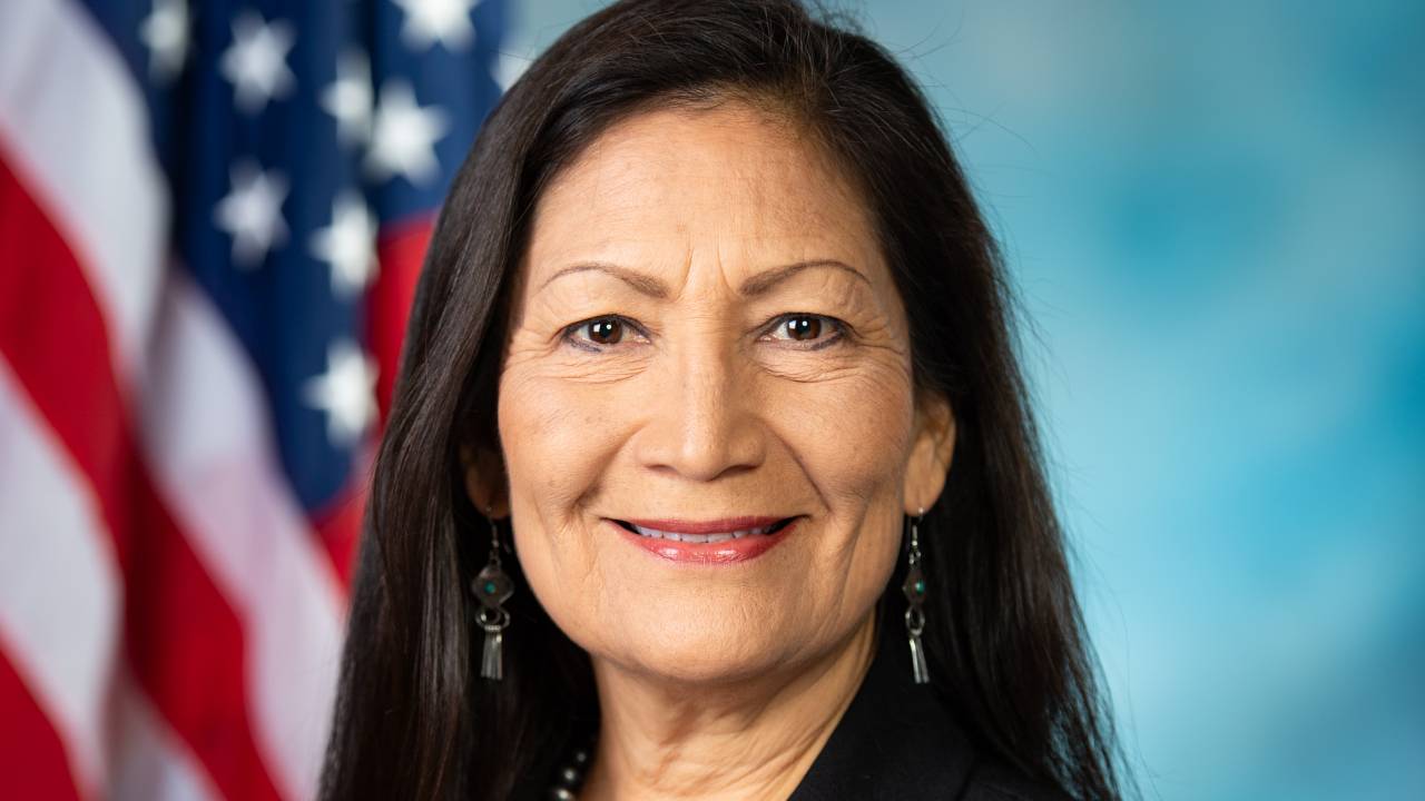 Deputada democrata Deb Haaland