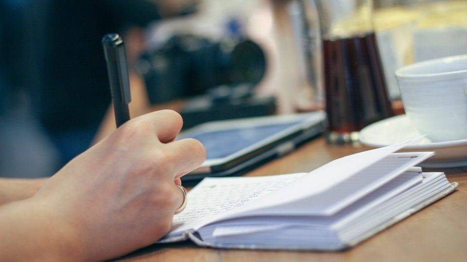 Ensino Híbrido e BNCC em pauta Ensino Híbrido e BNCC em pauta
