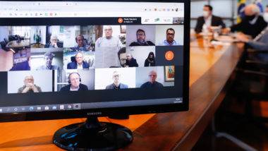 Posse do Conselho de Desenvolvimento por videoconferência.