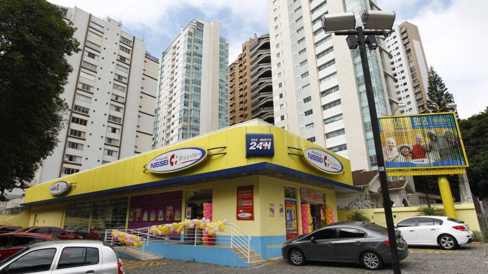 Rede de farmácias Nissei prepara entrada na Bolsa de Valores, diz portal Rede de farmácias Nissei estaria preparando IPO