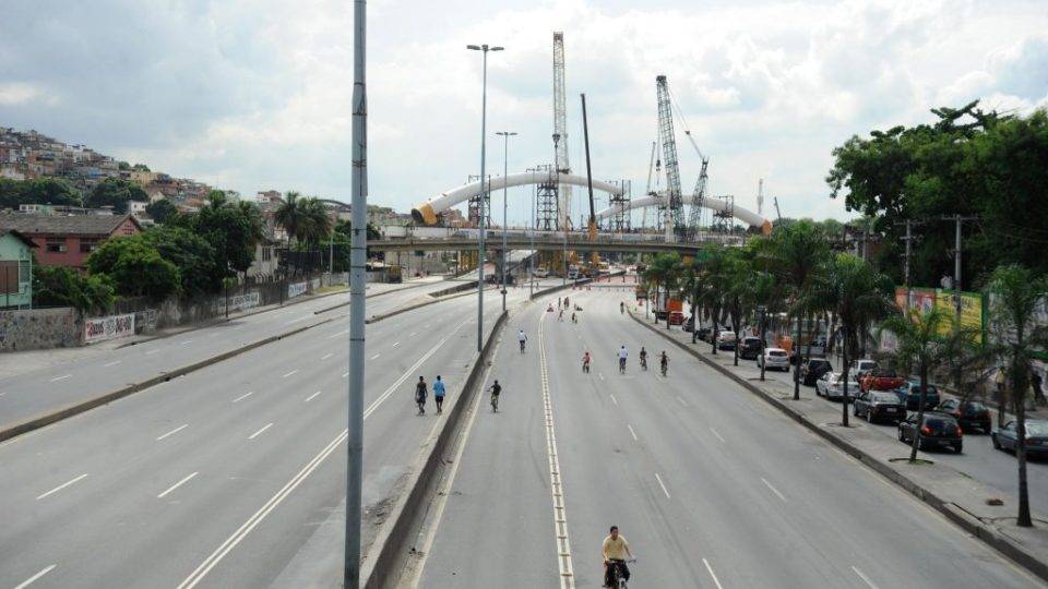 Traficantes criam “Complexo de Israel” na Zona Norte do Rio Avenida Brasil, no Rio de Janeiro, corta comunidades do "Complexo de Israel"
