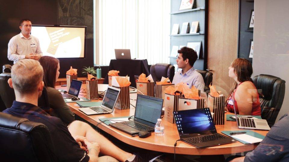 Apaixonar-se pelo problema é o começo da solução Apaixonar-se pelo problema é o começo da solução