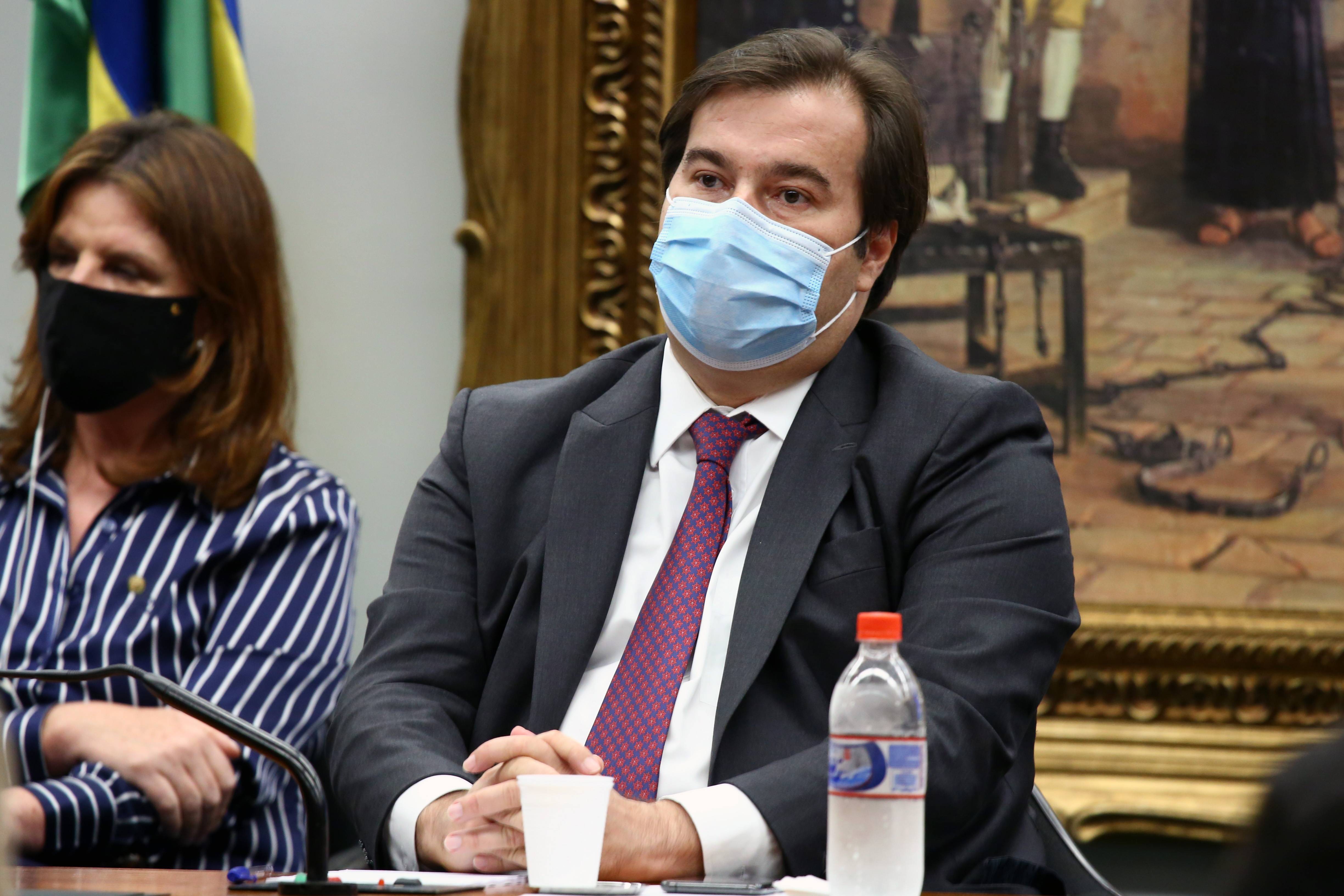 Presidente da Câmara, Rodrigo Maia, decidiu montar grupo de trabalho para rediscutir o funcionamento do Sistema Único de Saúde, o SUS