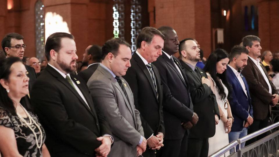 Como uma carta com críticas ao governo Bolsonaro revelou racha entre bispos brasileiros Bispos criticam Bolsonaro
