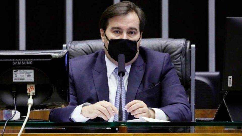 Enquete: Câmara deve acelerar PEC da prisão em 2ª instância após caso André do Rap? Ato da mesa diretora da Câmara, encabeçada por Rodrigo Maia, decidiu acabar com pagamento de auxílio-mudança a deputados que se reelegem.