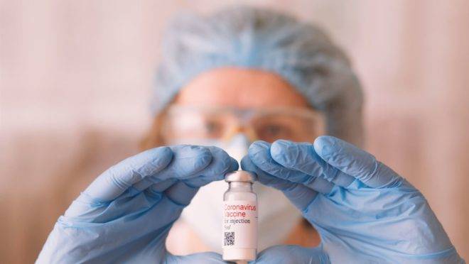 Resultados seguem positivos para vacina da AstraZeneca, enquanto que a Jassen apresentou resultados favoráveis em testes em animais