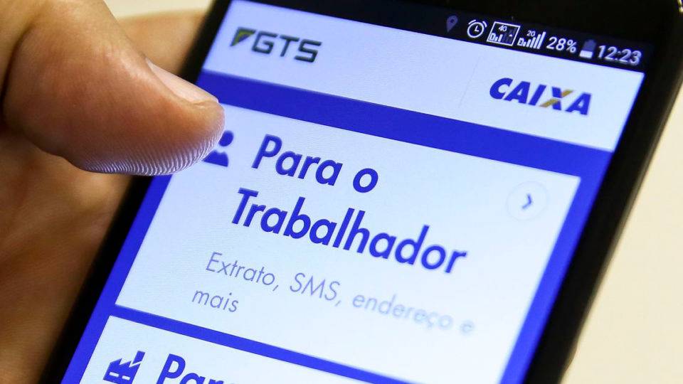FGTS aprova suspensão de pagamento de parcelas de programas habitacionais Mudança feita pelo Senado no texto do saque do FGTS inviabilizou votação da MP 946 na Câmara.